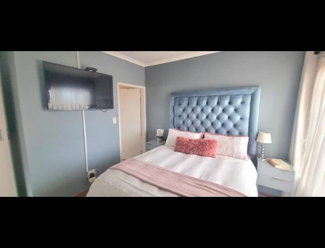 3 BEDROOM TOWNHOUSE FOR SALE IN AMBERFIELD